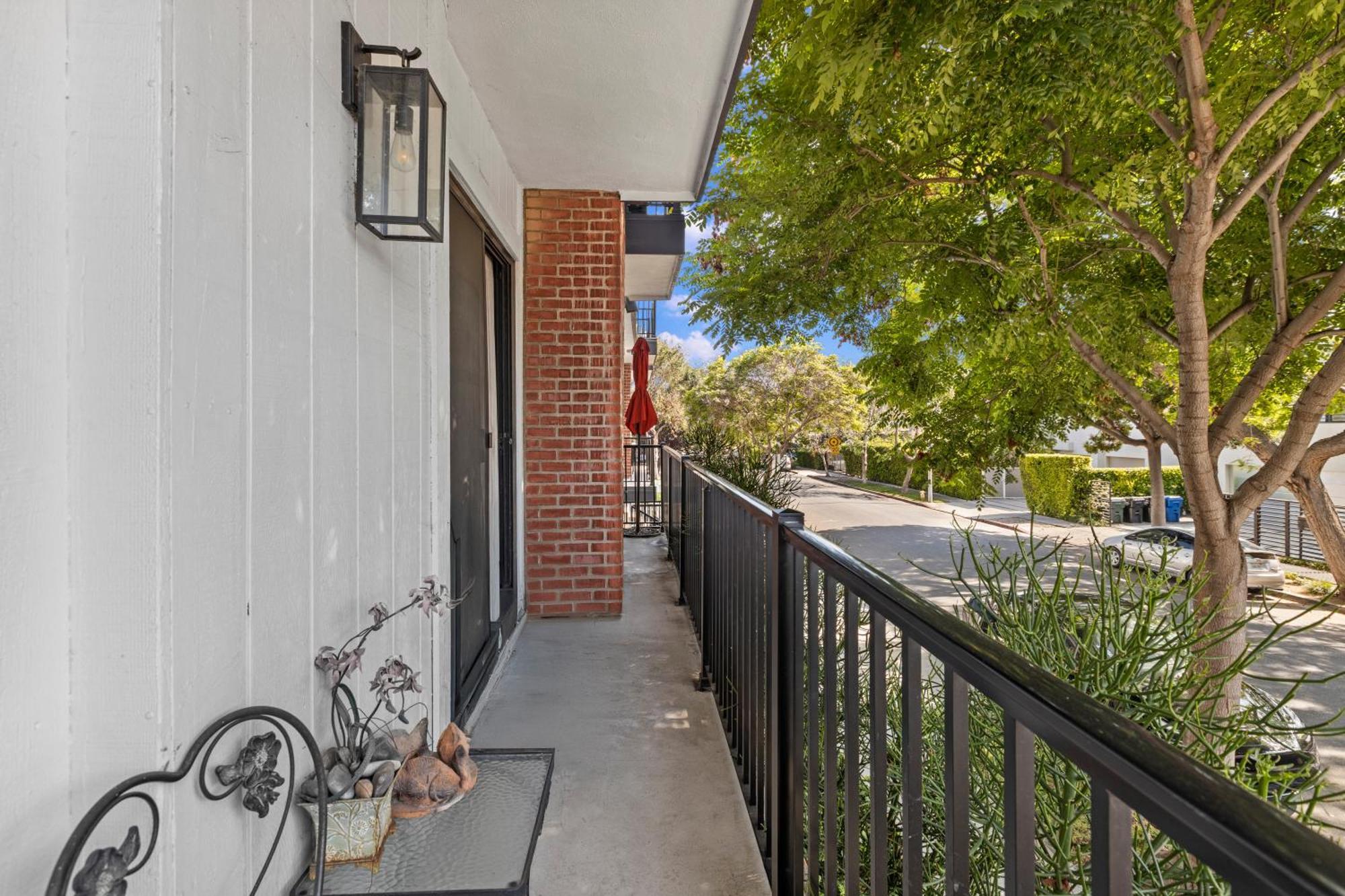 Ferienhaus Melrose Manor Old Hollywood Charm Steps From Melrose Place Los Angeles